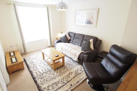 2 bedroom flat to rent, Urquhart Court (Near Aberdeen Beach) , Aberdeen, AB24