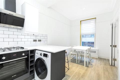 3 bedroom house to rent, Chenies Mews, London, WC1E