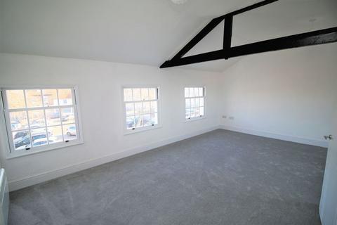 2 bedroom apartment to rent, Thame