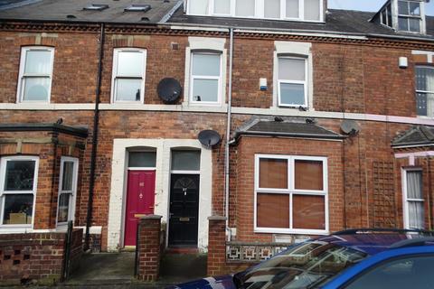 8 bedroom terraced house to rent, Falmouth Road, Heaton NE6