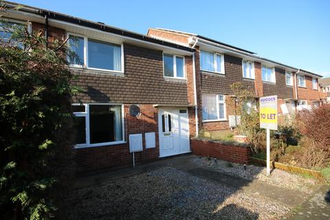 3 bedroom terraced house to rent, Wren Close, Melton Mowbray