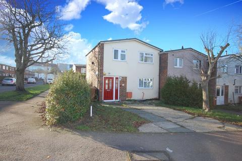 3 bedroom end of terrace house to rent, High Dells, Hatfield