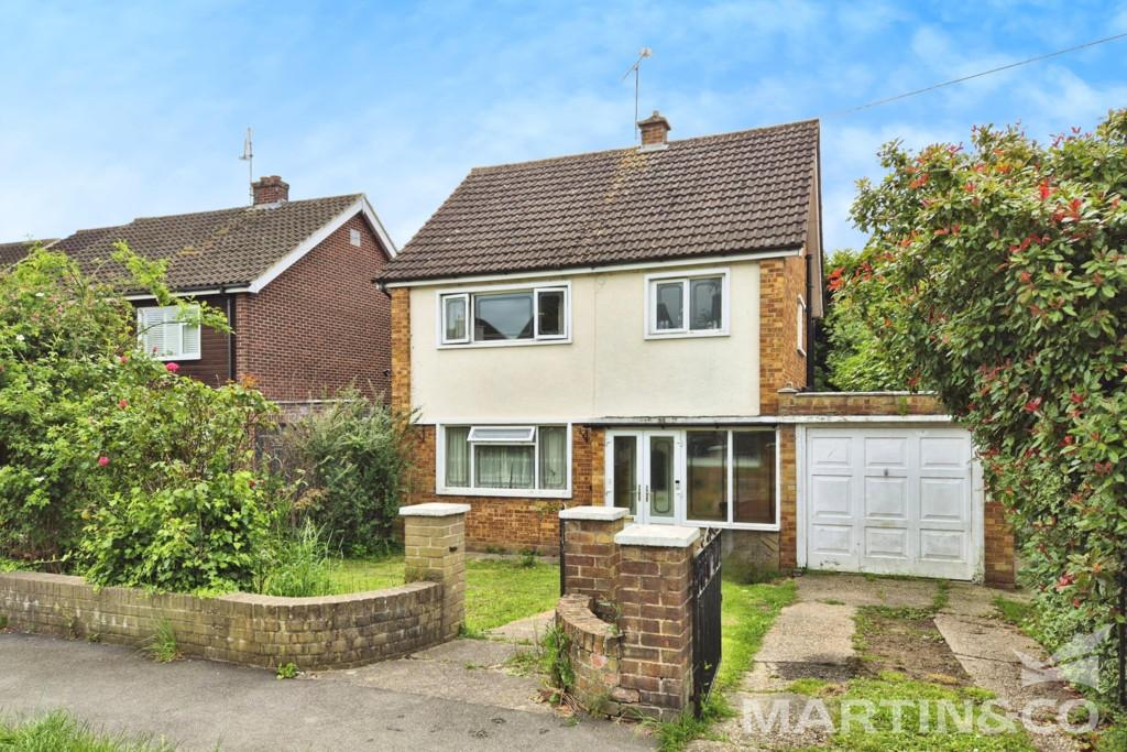 Chignal Road, Chelmsford 3 bed detached house to rent £1,600 pcm (£