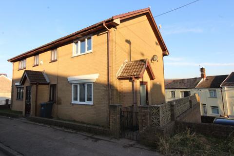 2 bedroom terraced house to rent, Elim Court