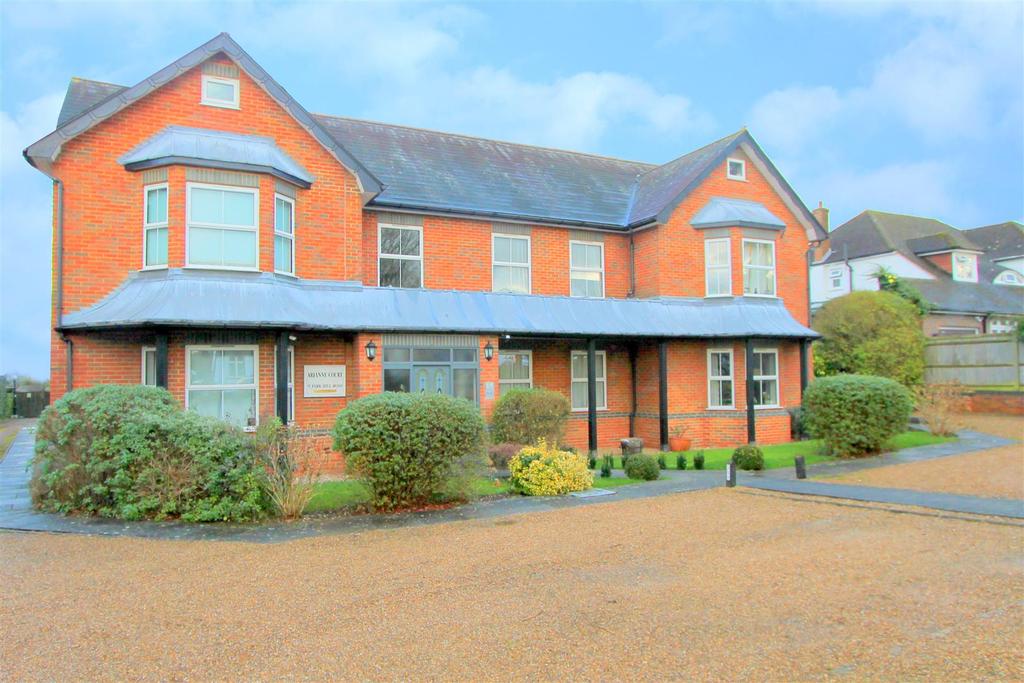 Park Hill Road, Wallington 2 bed flat £350,000