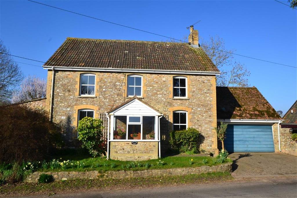 Blagdon Hill, Taunton, Somerset, TA3 5 bed detached house £475,000