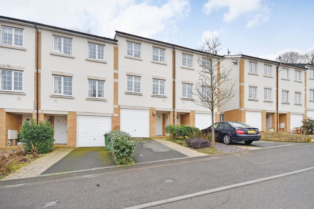 Enbrook Valley, Folkestone, CT20 3 bed townhouse £290,000