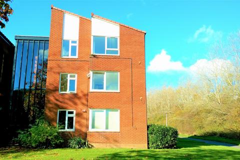 1 bedroom apartment to rent, Dalford Court, Telford, Shropshire, TF3