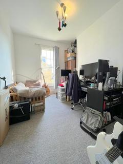 3 bedroom flat to rent, Upper Richmond Road, Putney, SW15