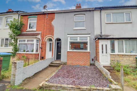 3 bedroom terraced house for sale, Church Road, Woolston