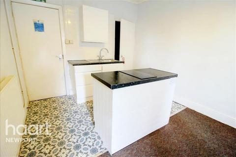 1 bedroom flat to rent, Kensington Place, Newport