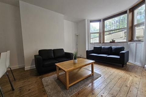 1 bedroom flat to rent, Hanover Square, University,Leeds,LS3 1AP