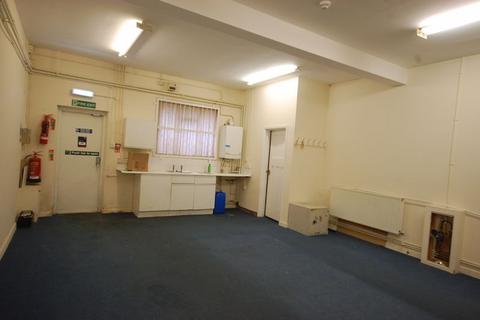 Shop to rent, 22 Queen Street, Neath, SA11 1DL