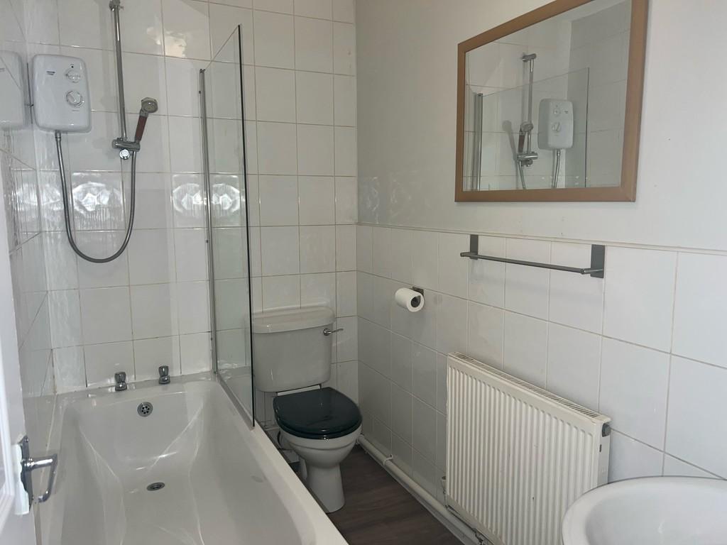 Bathroom 4