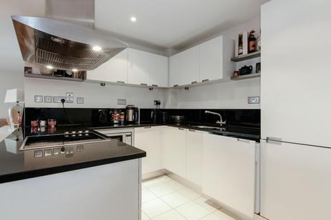 2 bedroom flat to rent, Very Spacious Two Bedroom Apartment in Putney Wharf Development