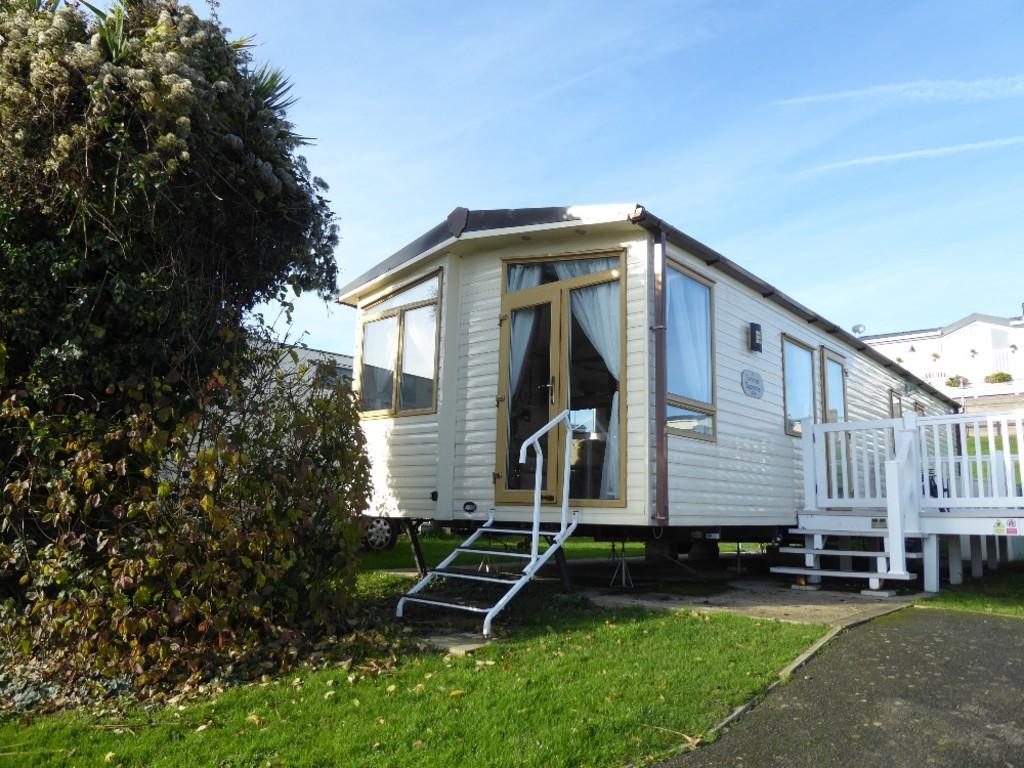 Caravan for sale on the Isle of Wight 3 bed mobile home £26,995