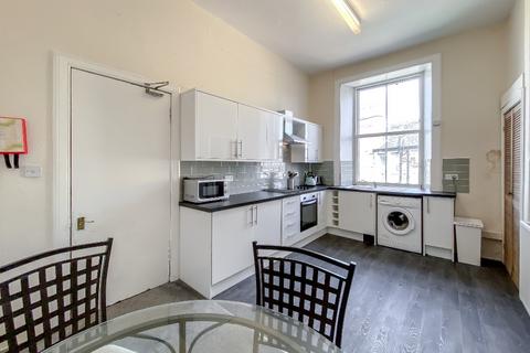 4 bedroom flat to rent, Marchmont Road, Marchmont, Edinburgh, EH9