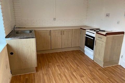 2 bedroom flat to rent, Kinderley Road, Wisbech