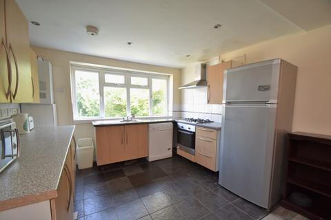 6 bedroom house to rent - Highfield
