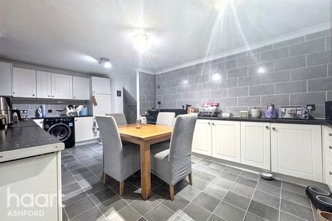 undefined, Leaveland Close, ASHFORD