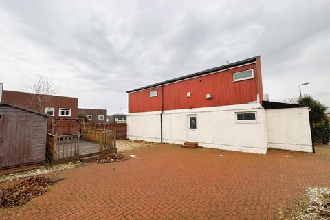 6 Carlyle Court
