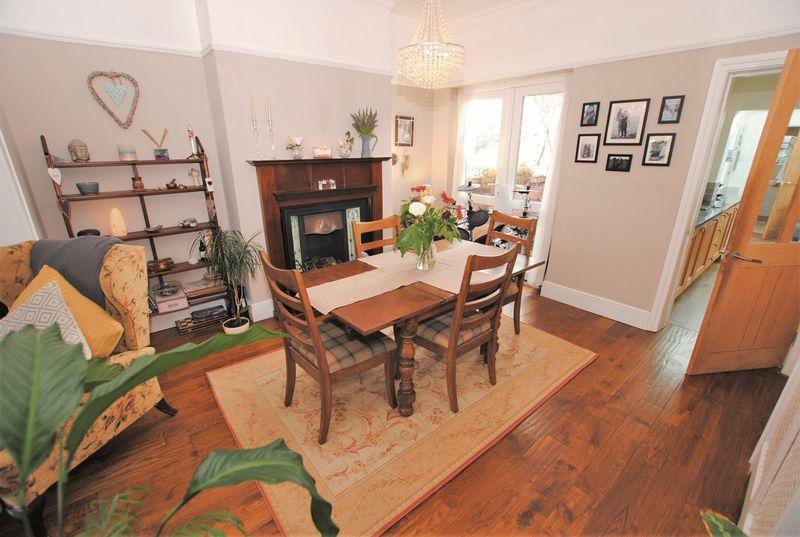 Garden Hey Road, Saughall Massie 3 bed terraced house £195,000