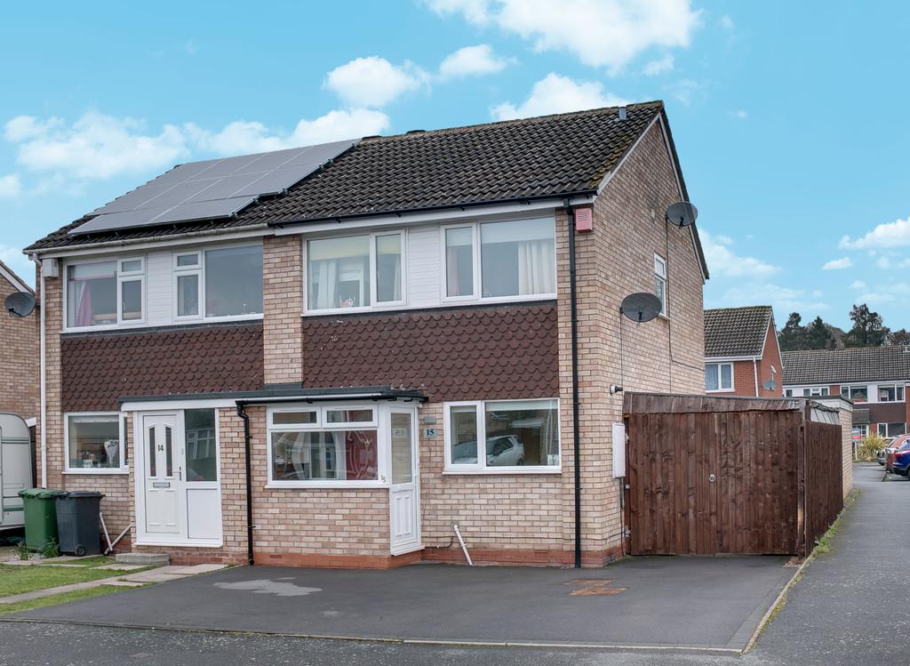 Kenchester Close, Matchborough East, Redditch, B98 0BT 3 bed semi