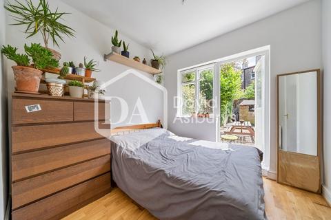 1 bedroom apartment to rent, Cromwell Avenue, Highgate, London