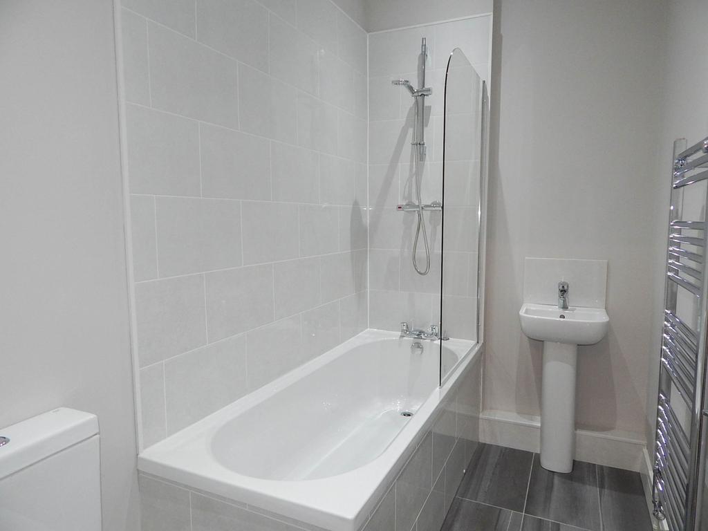 En Suite Bathroom
