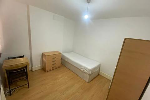 House share to rent, Edgware Road, Colindale, NW9