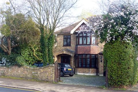 5 bedroom detached house to rent - Hall Lane, Upminster, Essex RM14