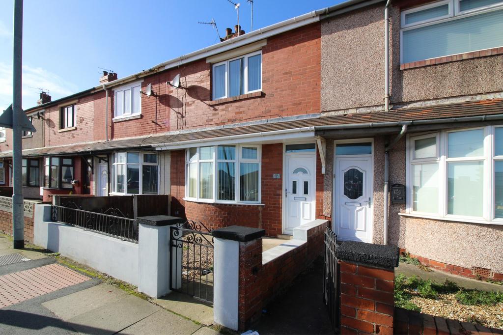 Radcliffe Road, Fleetwood, FY7 2 bed terraced house for sale £79,950