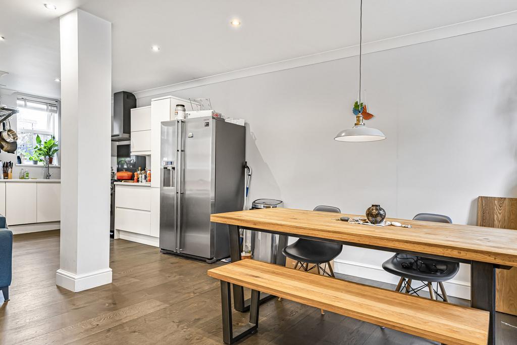 Kitchen/Dining
