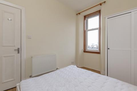 2 bedroom flat to rent, Hawthornvale, Newhaven, Edinburgh, EH6