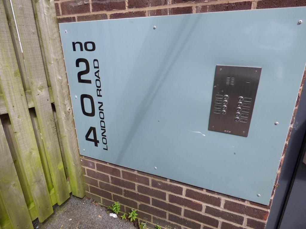 Photograph 4