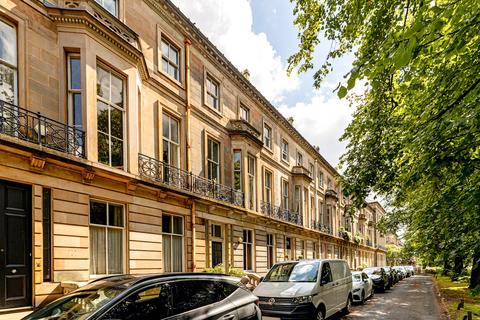 2 bedroom apartment to rent, Buckingham Terrace, Botanics, Glasgow