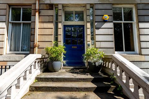 2 bedroom apartment to rent, Buckingham Terrace, Botanics, Glasgow