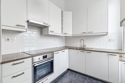 2 bedroom apartment to rent, Buckingham Terrace, Botanics, Glasgow