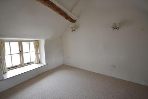 2 bedroom cottage to rent, 7 High Street, Chagford, Devon