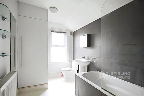 3 bedroom end of terrace house to rent, Walnut Tree Close, Guildford, Surrey, GU1