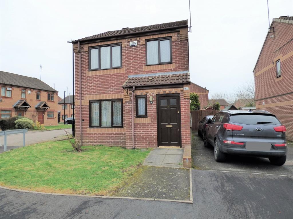 Gunton Avenue Willenhall Coventry 3 bed detached house £175,950