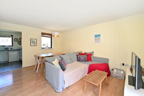 2 bedroom apartment for sale, Pelling Street Limehouse E14