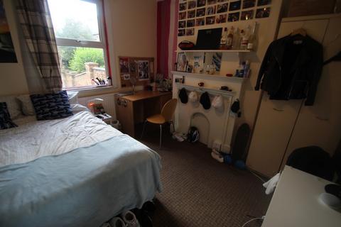 6 bedroom semi-detached house to rent, Iffley Road, Oxford