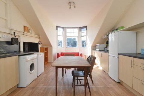 4 bedroom flat to rent, London Street, New Town, Edinburgh, EH3