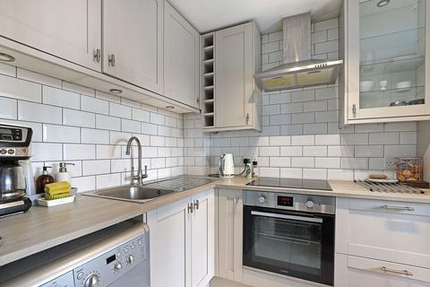 2 bedroom apartment to rent, The Chequers, Buckhurst Hill, IG9