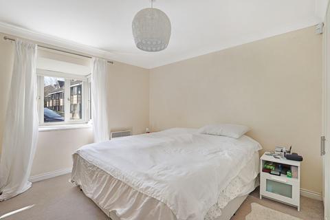 2 bedroom apartment to rent, The Chequers, Buckhurst Hill, IG9