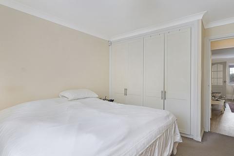 2 bedroom apartment to rent, The Chequers, Buckhurst Hill, IG9