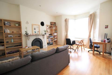 1 bedroom flat to rent, Hillmarton Road, Islington, N7