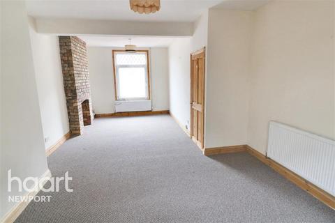 3 bedroom terraced house to rent, Vivian Street, Abertillery