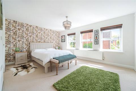 5 bedroom detached house for sale, Lamtarra Way, Newbury, Berkshire, RG14